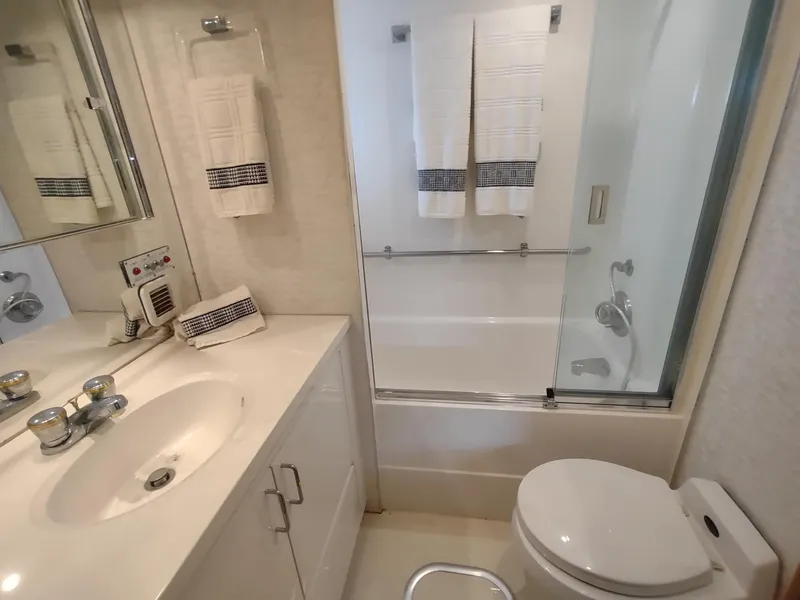 Slide: The Image of Hatteras 50 Sport Deck Motor Yacht 1996 - 74