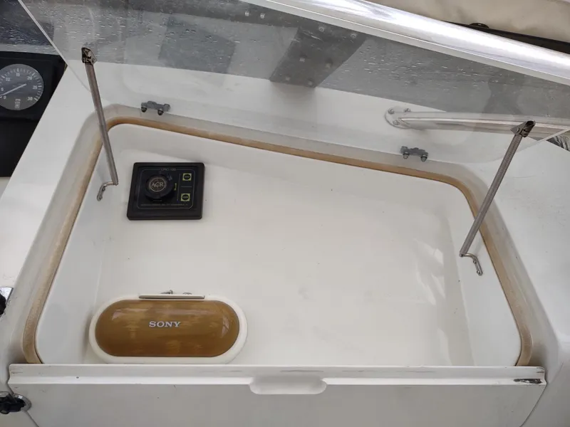 Slide: The Image of Hatteras 50 Sport Deck Motor Yacht 1996 - 78