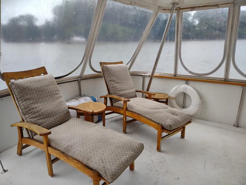 Slide: The Image of Hatteras 50 Sport Deck Motor Yacht 1996 - 91