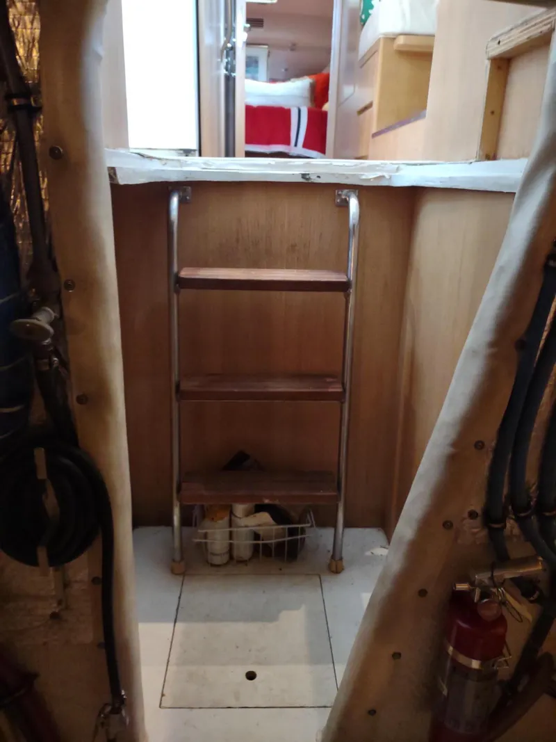 Slide: The Image of Hatteras 50 Sport Deck Motor Yacht 1996 - 97