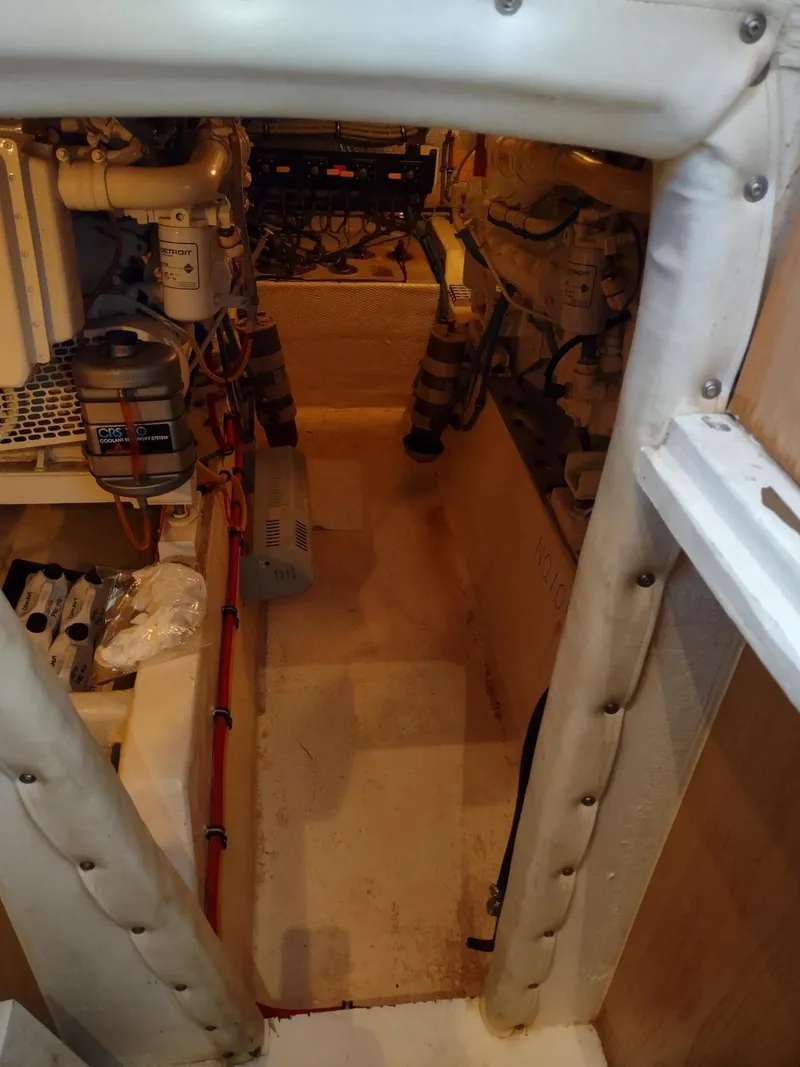 Slide: The Image of Hatteras 50 Sport Deck Motor Yacht 1996 - 98