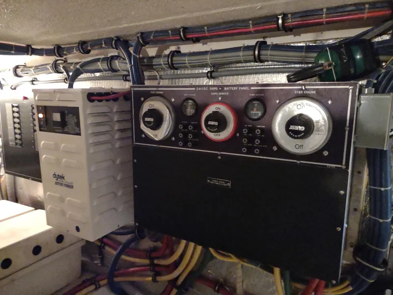 Slide: The Image of Hatteras 50 Sport Deck Motor Yacht 1996 - 99