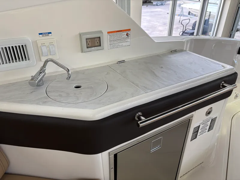 Slide: The Image of Sea Ray Sundancer 320 Outboard 2026 - 12