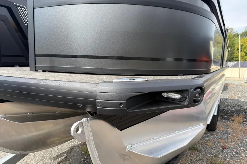 Slide: The Image of 2026 Viaggio Lago Z22S-CC pontoon boat, close-up of sleek design and modern features. - 36