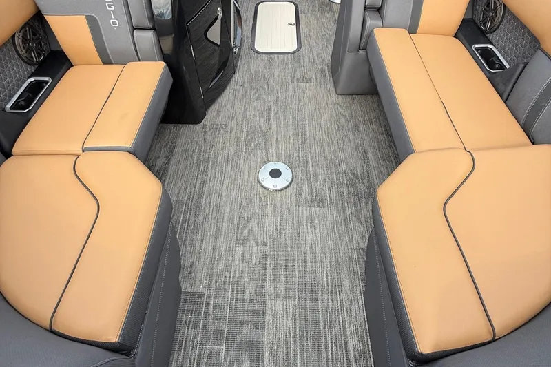 Slide: The Image of 2026 Viaggio Lago Z22S-CC interior with tan and gray seating, modern design. - 4