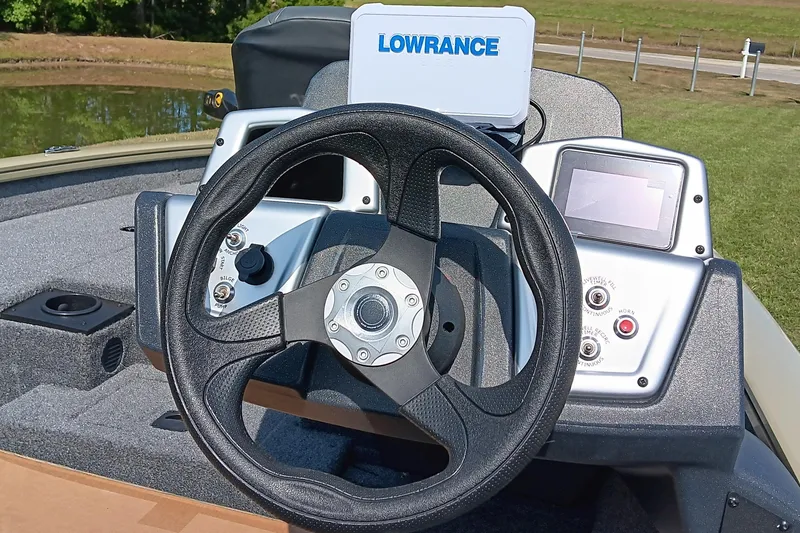 Slide: The Image of Steering console of 2026 Tracker Pro Team 175 boat with Lowrance electronics. - 10