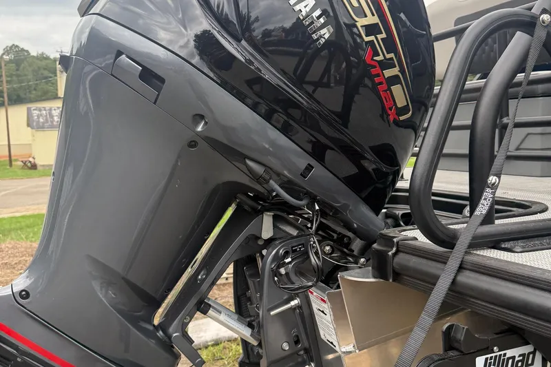 Slide: The Image of Outboard motor on a 2026 Sylvan L-3 RLZ DH boat, featuring Yamaha branding. - 36