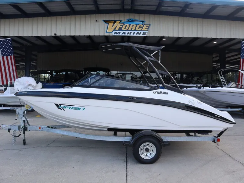 The Image of Yamaha AR190 2026 - 1