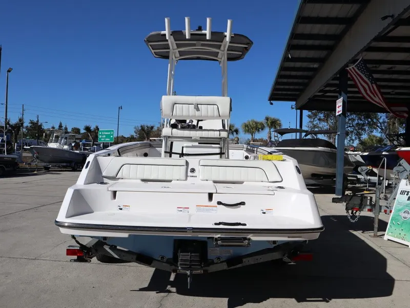 Slide: The Image of Yamaha 190 FSH Sport 2025 - 4