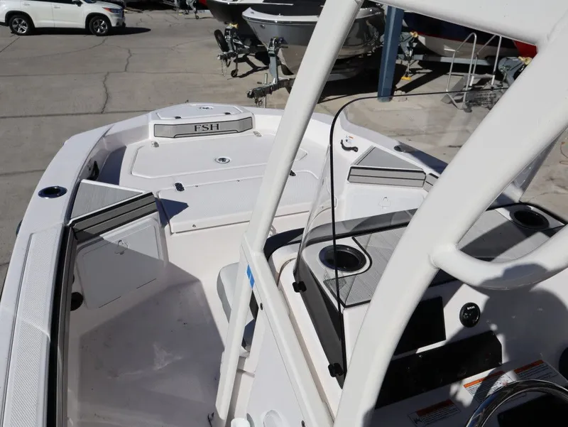 Slide: The Image of Yamaha 190 FSH Sport 2025 - 5