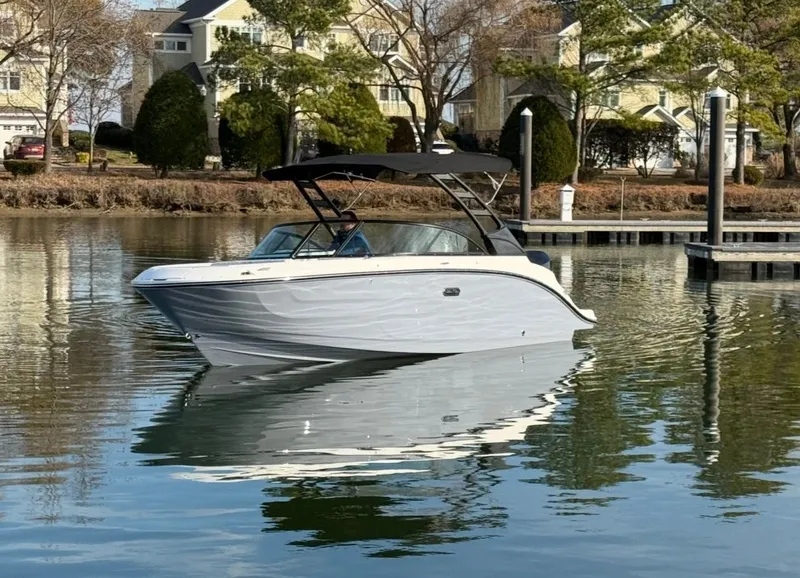 Slide: The Image of Sea Ray SDX 230 Outboard 2026 - 7