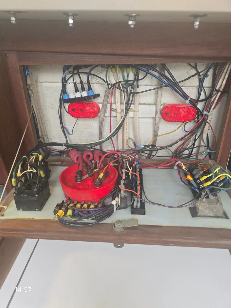 Slide: The Image of Catalina Catalina 30 MKII Tall Mast 1988 - 24