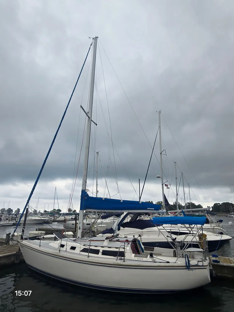 Slide: The Image of Catalina Catalina 30 MKII Tall Mast 1988 - 3