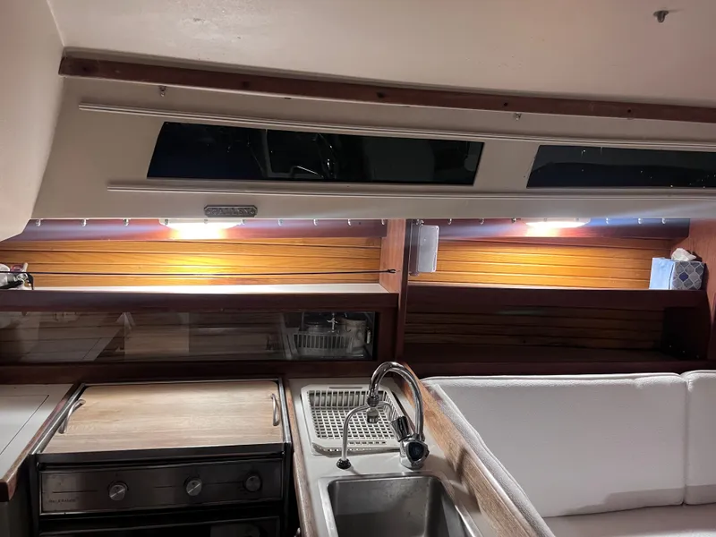 Slide: The Image of Catalina Catalina 30 MKII Tall Mast 1988 - 33