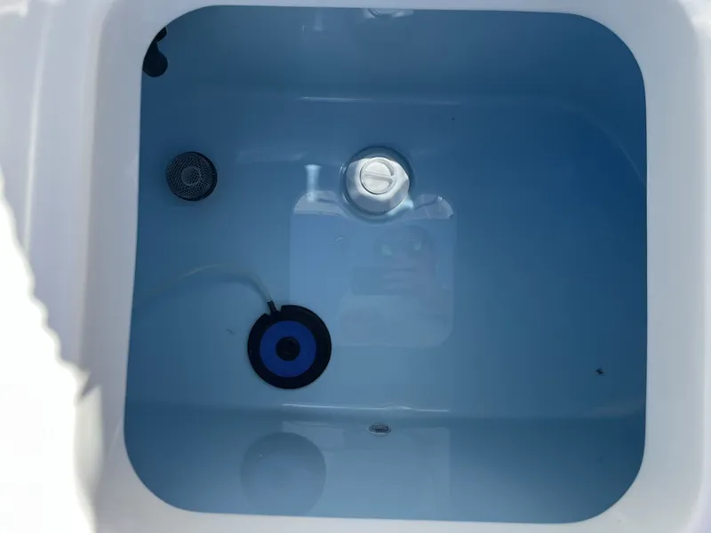 Slide: The Image of Maverick 2400 Open 2026 - 26