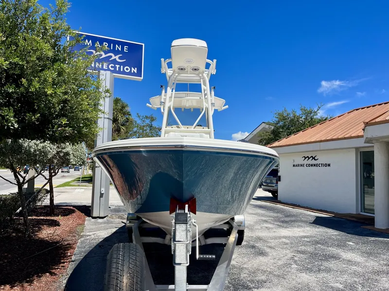 Slide: The Image of Maverick 2400 Open 2026 - 3