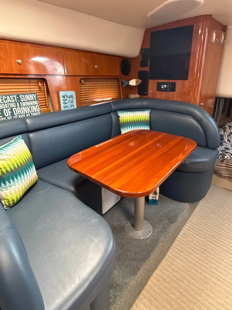 Slide: The Image of Four Winns 328 Vista 2004 - 20