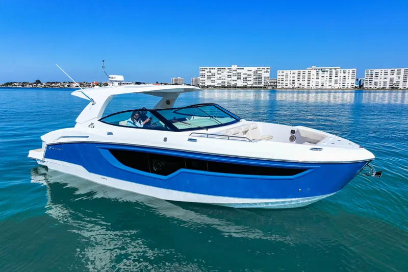 Slide: The Image of Cruisers 38 GLS OB 2026 - 18