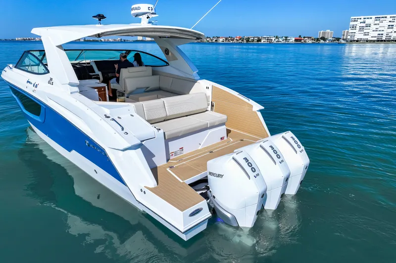 Slide: The Image of Cruisers 38 GLS OB 2026 - 28