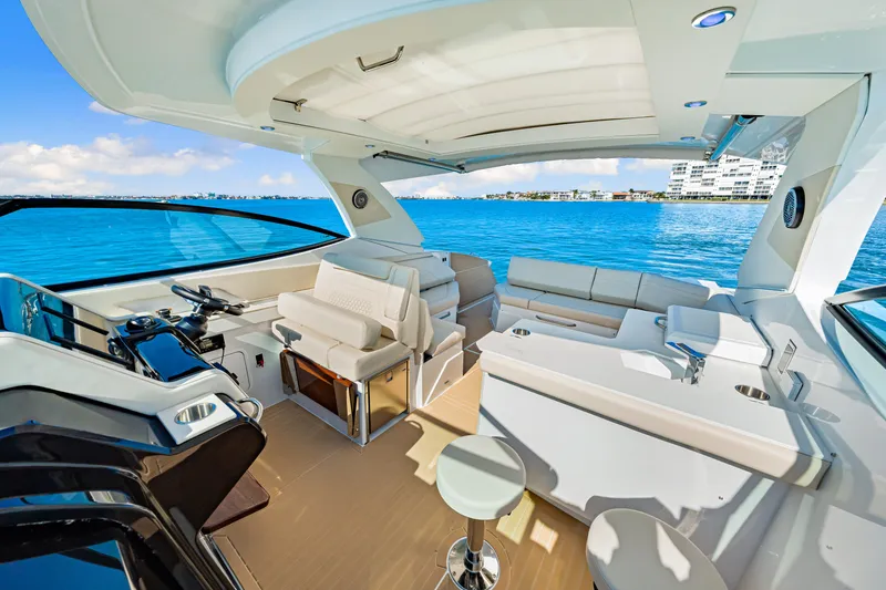 Slide: The Image of Cruisers 38 GLS OB 2026 - 66