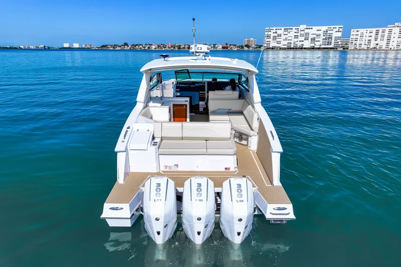 Slide: The Image of Cruisers 38 GLS OB 2026 - 8