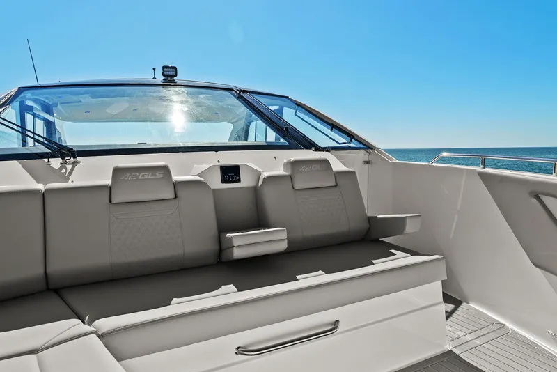 Slide: The Image of Cruisers 42 GLS OB 2026 - 36