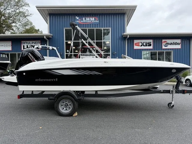 The Image of Bayliner Element E18 2026 - 1