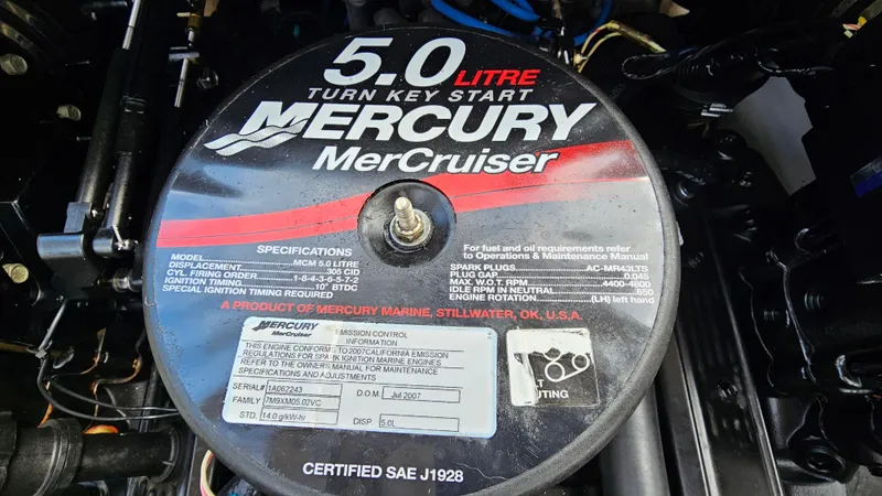 Slide: The Image of 2008 Sea Ray 205 Sport engine, 5.0L Mercury MerCruiser, Turn Key Start. - 24