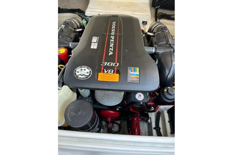 Slide: The Image of Volvo Penta 380 V8 engine in 2016 Chaparral 264 Sunesta boat. - 15