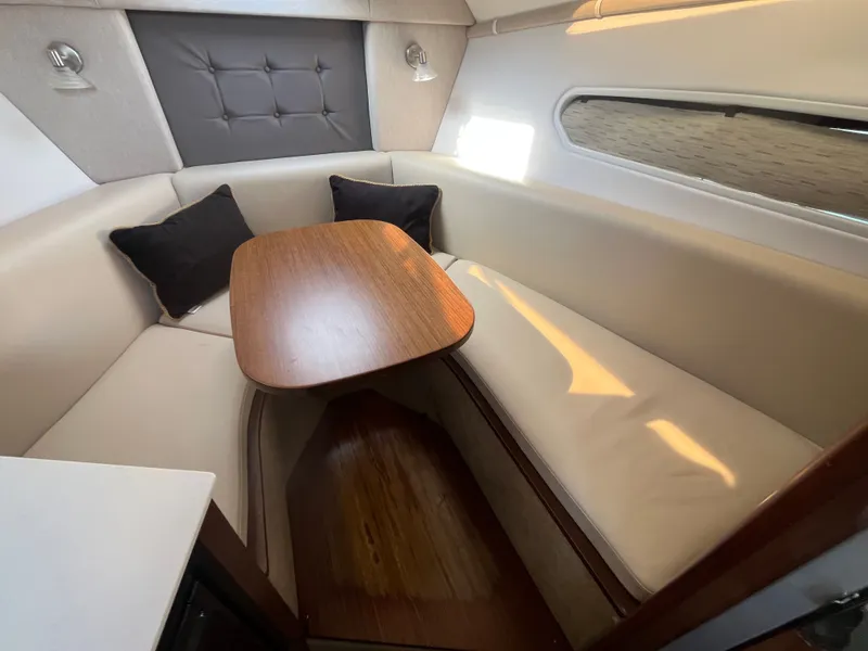 Slide: The Image of Four Winns V255 2016 - 46