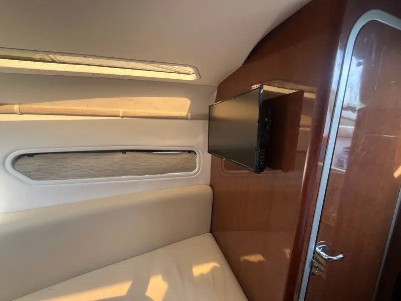 Slide: The Image of Four Winns V255 2016 - 47