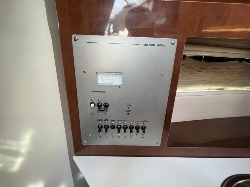 Slide: The Image of Four Winns V255 2016 - 54