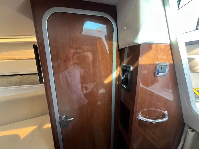 Slide: The Image of Four Winns V255 2016 - 57