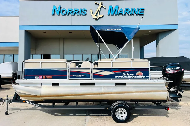 Slide: The Image of 2019 Sun Tracker Party Barge 18 DLX pontoon boat at Norris Marine dealership. - 1