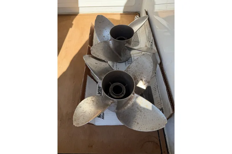 Slide: The Image of Stainless steel boat propellers for 2023 Costa Custom Boats 264 HC model. - 63