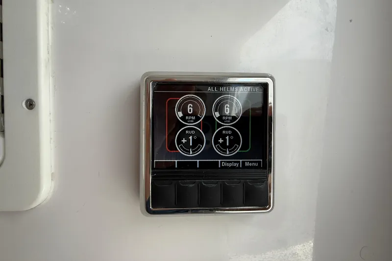 Slide: The Image of Control panel on 2018 SeaHunter 35 Tournament boat, displaying RPM and rudder settings. - 67