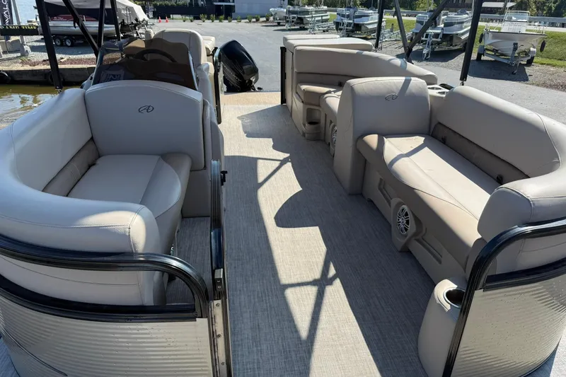 Slide: The Image of 2018 Avalon GS Cruise II 19' pontoon boat with spacious seating and modern design. - 7