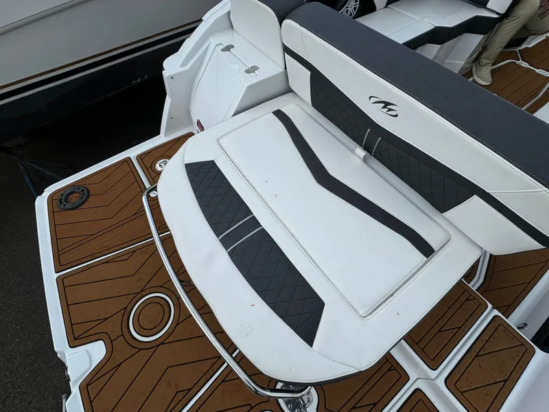 Slide: The Image of 2022 Monterey 258 Super Sport boat with stylish seating and teak flooring. - 3