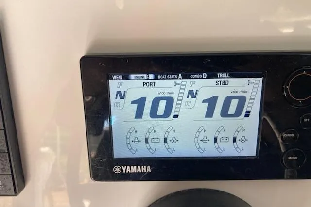 Slide: The Image of Yamaha engine display on 2016 Stamas 326 Tarpon boat showing RPM readings. - 26
