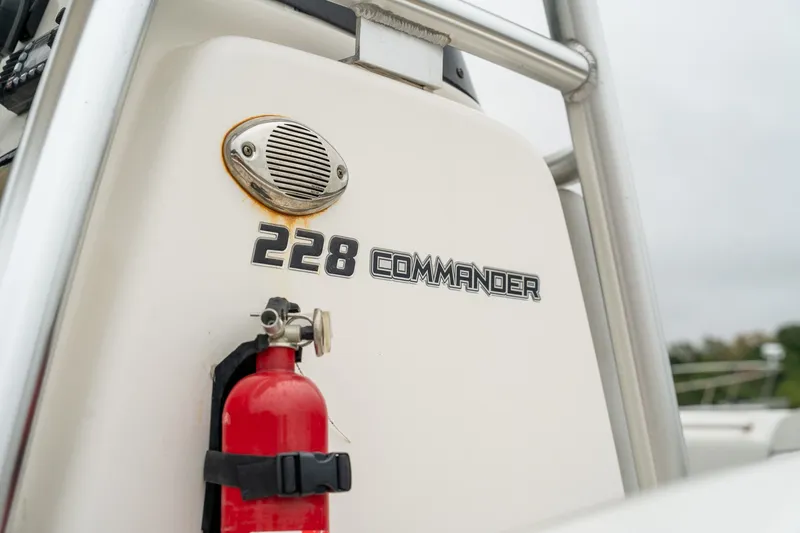 Slide: The Image of Sea Fox 228 Commander 2019 - 3