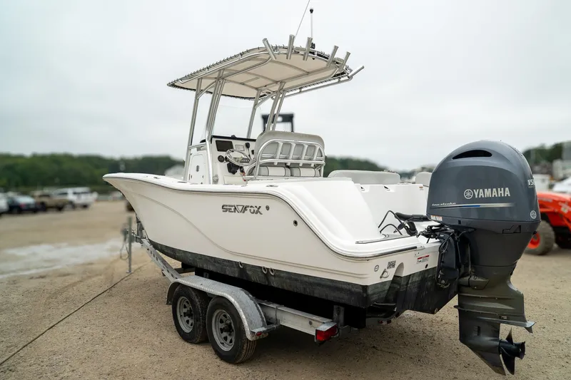 Slide: The Image of Sea Fox 228 Commander 2019 - 7