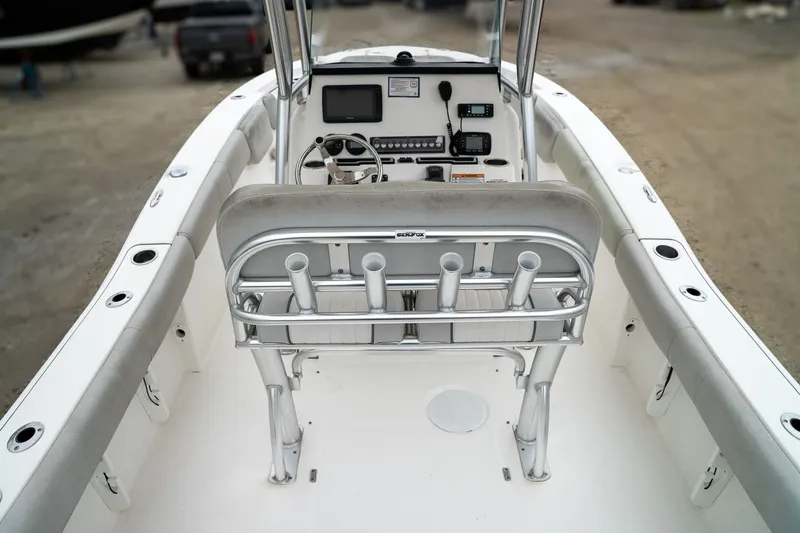 Slide: The Image of Sea Fox 228 Commander 2019 - 10