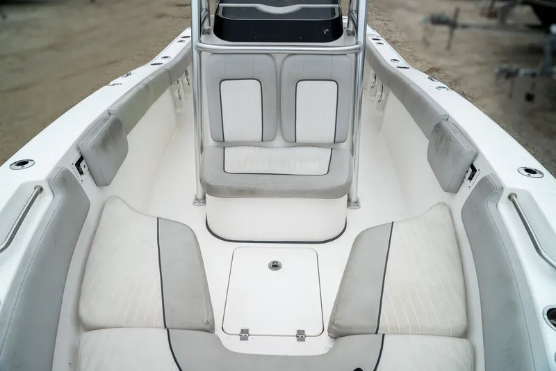 Slide: The Image of Sea Fox 228 Commander 2019 - 13