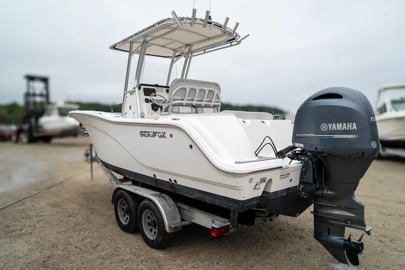 Slide: The Image of Sea Fox 228 Commander 2019 - 7