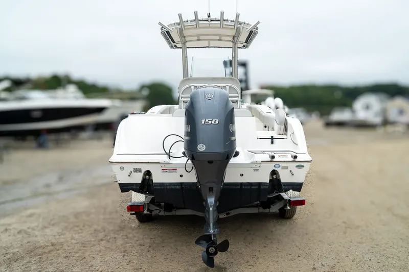 Slide: The Image of Sea Fox 228 Commander 2019 - 8