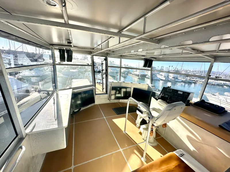 Slide: The Image of Flybridge Looking Forward - 22