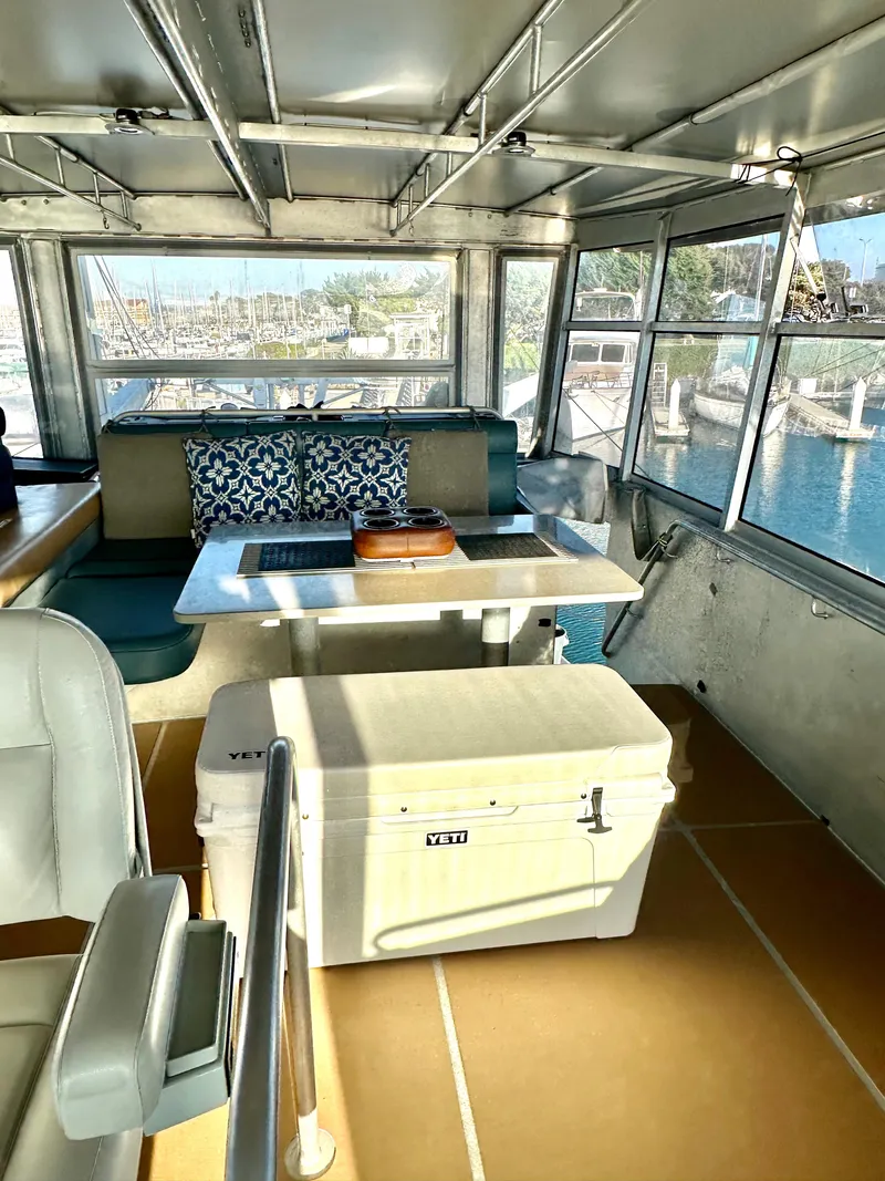 Slide: The Image of Flybridge Dinette - 26