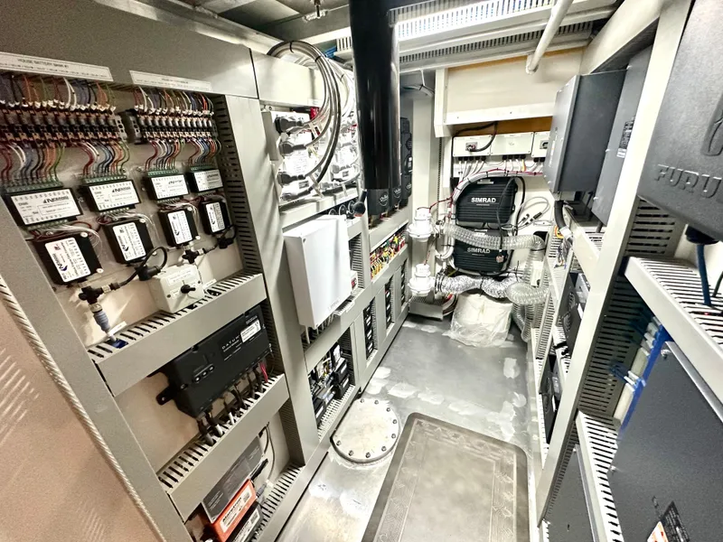 Slide: The Image of Solar Panel Gauges - 40