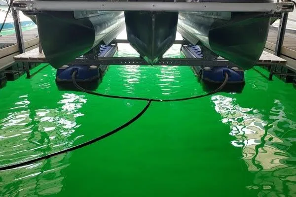 Slide: The Image of Underwater view of 2014 Premier Yachts 250 S-Series RF pontoon hulls. - 14