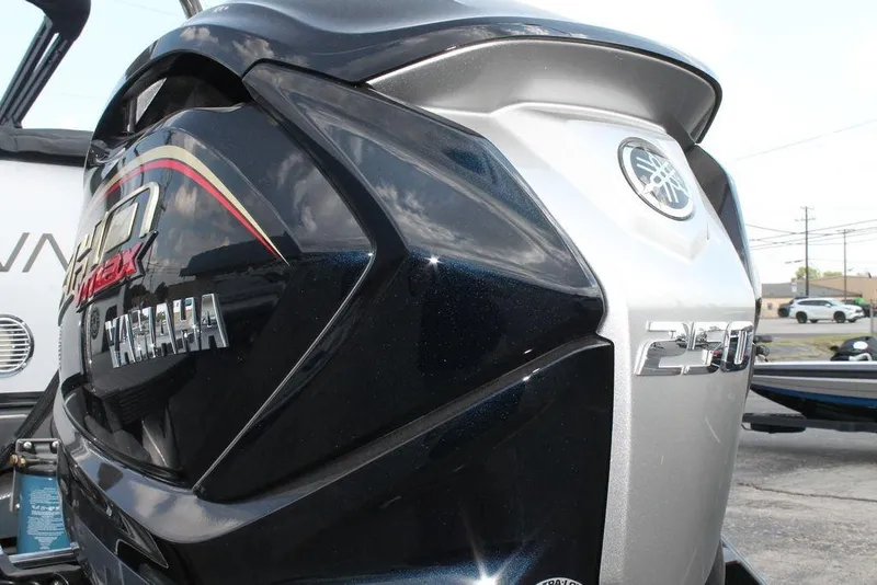 Slide: The Image of Close-up of Yamaha 250 VMAX outboard motor on 2026 Avalon LSZ Quad Lounger Shift. - 7